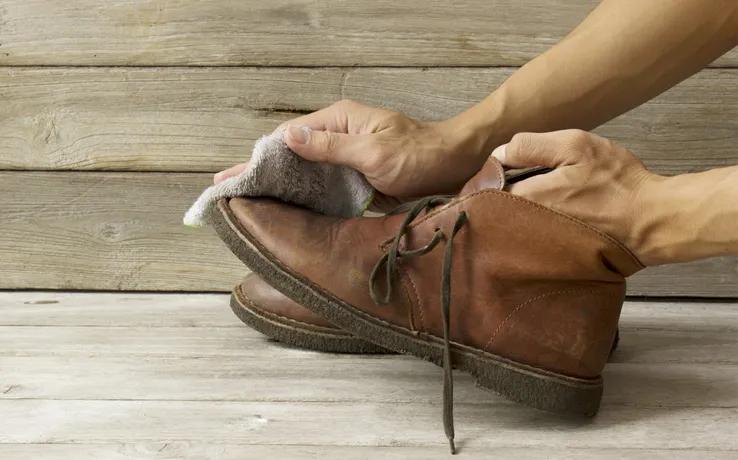 Cómo limpiar zapatos de cuero vacuno: Guía completa para un cuidado óptimo - Cómo limpiar botas de piel de vaca zapato cuero vacuno como limpiarlo - Cómo limpiar botas de piel de vaca
