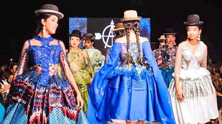 calzado cholita - Cómo se viste una cholita paceña