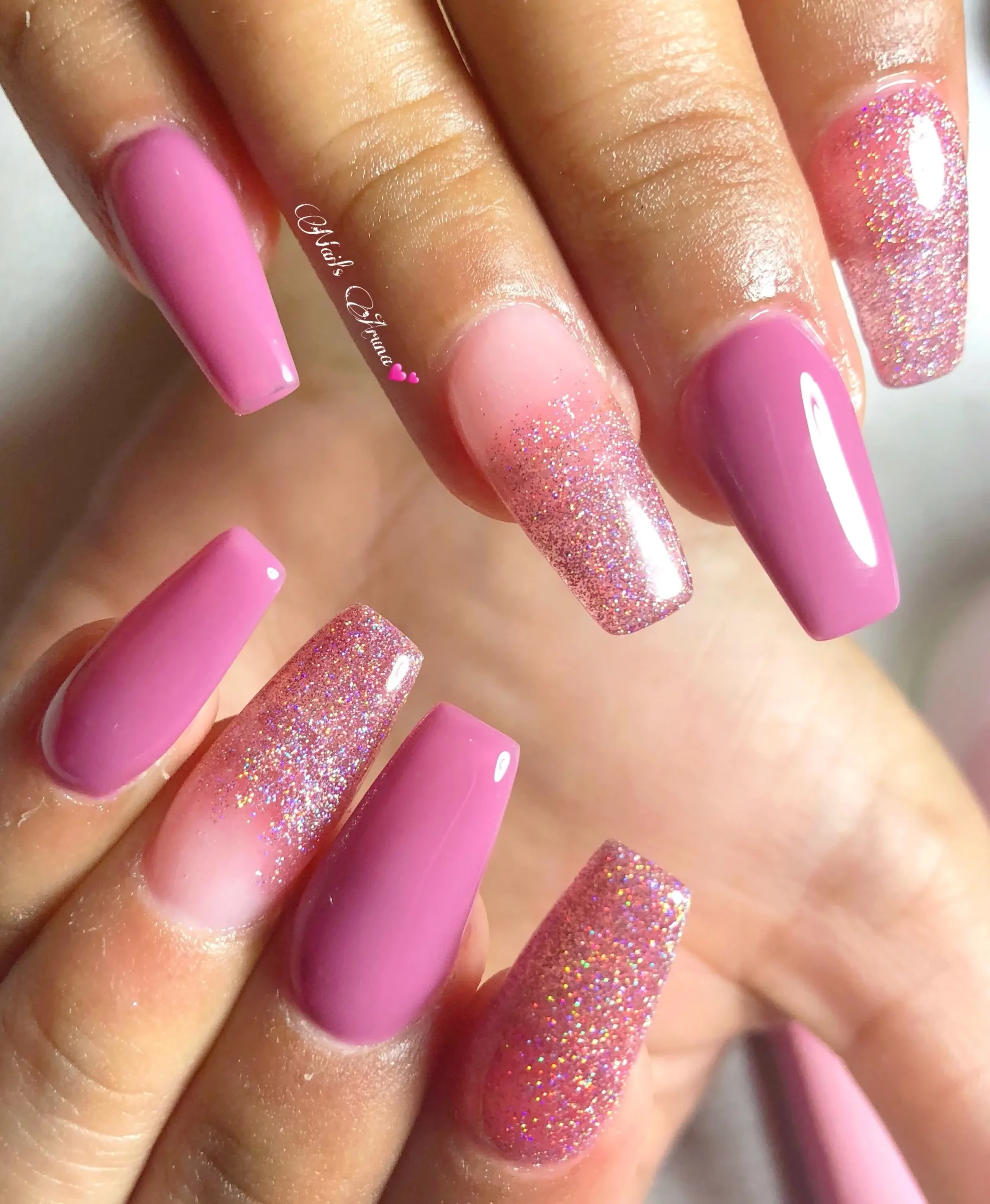 uñas esculpidas ballerinas fucsia - Cuánto duran las uñas acrílicas esculpidas