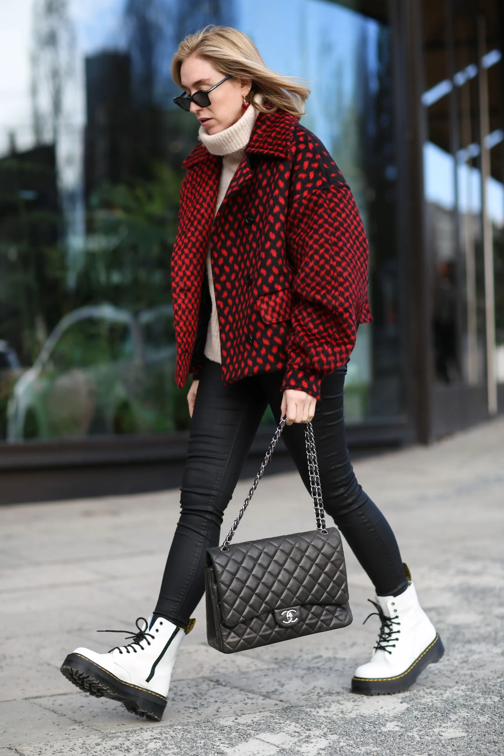 botinetas blancas como.usarlas - Qué outfit usar con tenis blancos