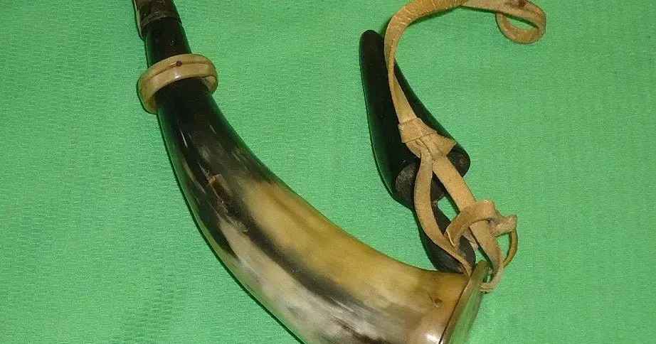 como hacer bota de vino con cuerno de toro - Qué se hace con los cuernos del toro
