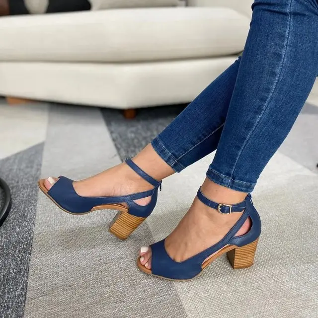 sandalia peep toe - What does peep toe mean